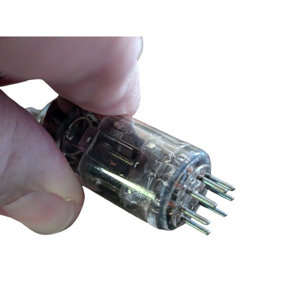 RCA 6CB6A Vintage Electron Tube 7 PIN Vacuum Amp Ham Radio Transmitter TV - Picture 2 of 3
